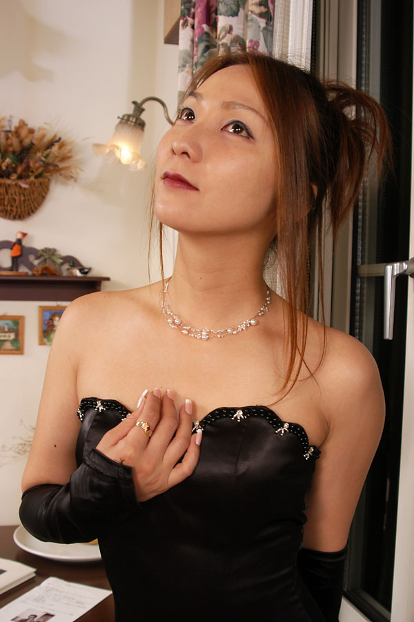 hitomi_s19c_013.jpg