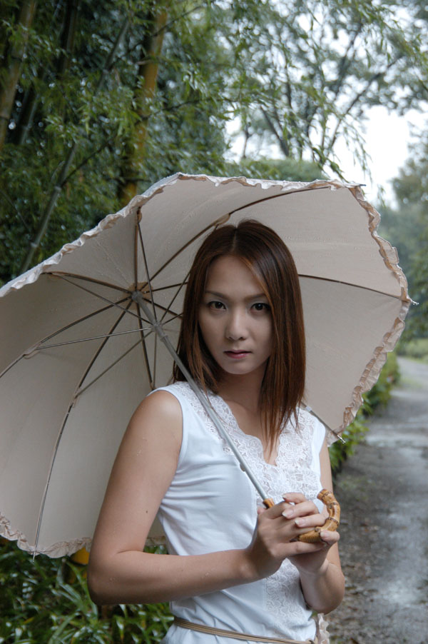 hitomi_s24_011.jpg